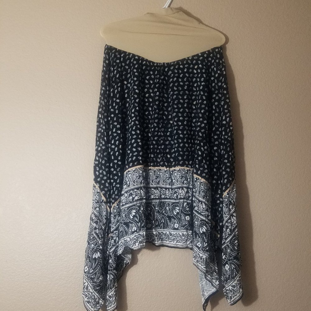 Motherhood Maternity Black floral Skirt Size Small - Picture 1 of 5